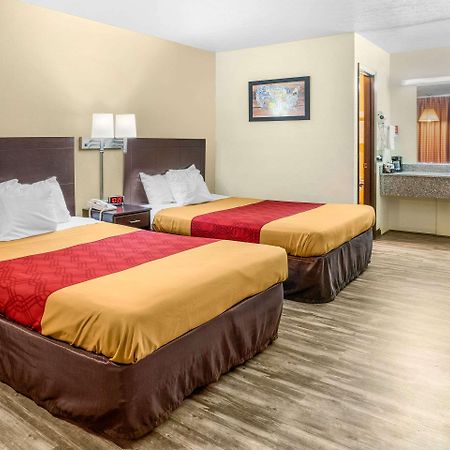 Econo Lodge Near Missouri University Of Science And Technology Ролла Екстер'єр фото