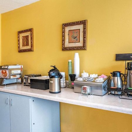 Econo Lodge Near Missouri University Of Science And Technology Ролла Екстер'єр фото