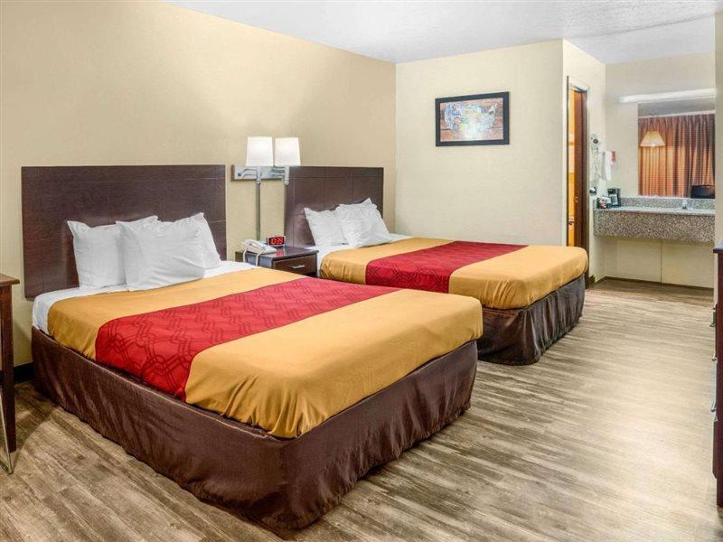Econo Lodge Near Missouri University Of Science And Technology Ролла Екстер'єр фото