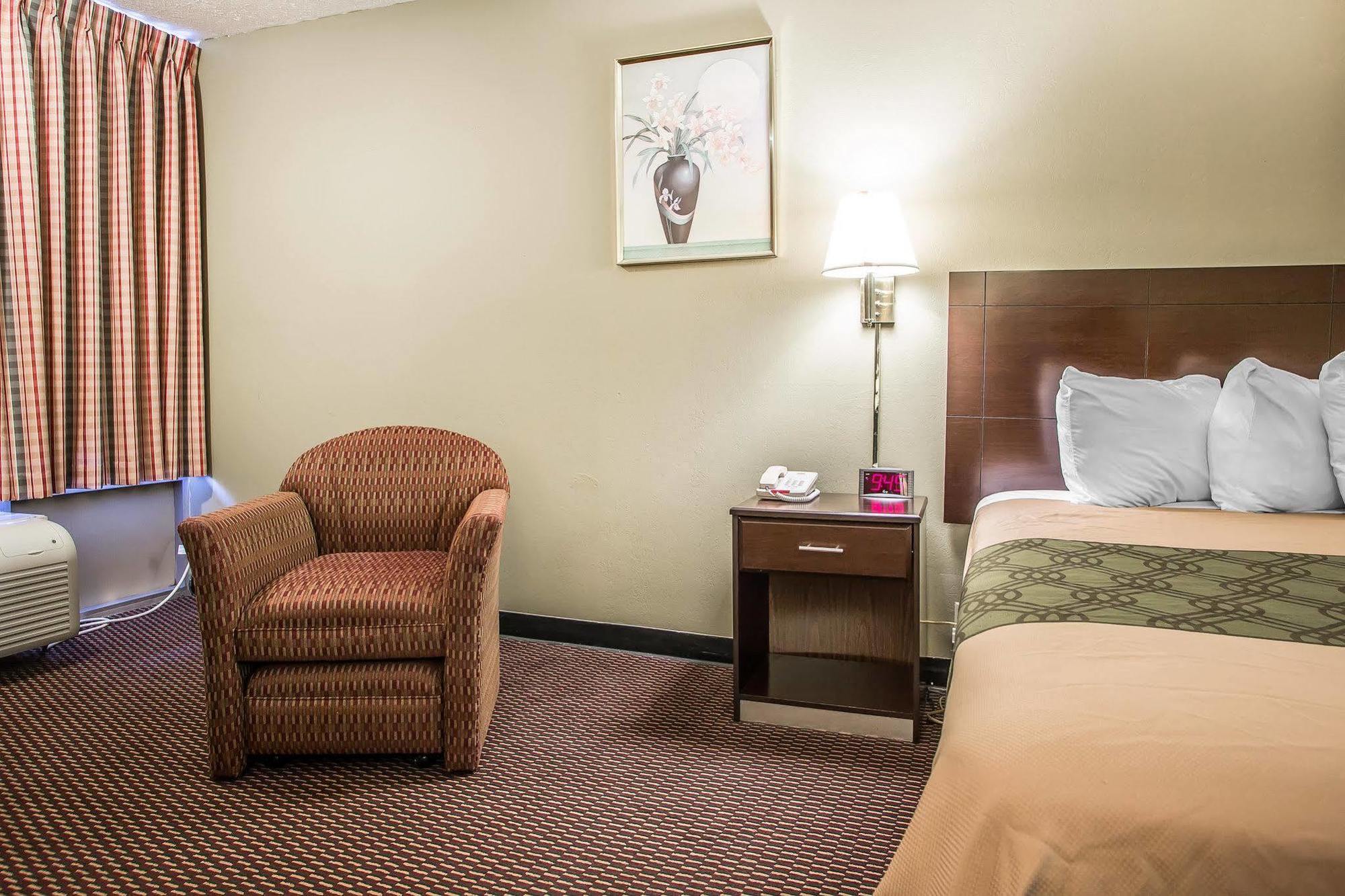 Econo Lodge Near Missouri University Of Science And Technology Ролла Екстер'єр фото